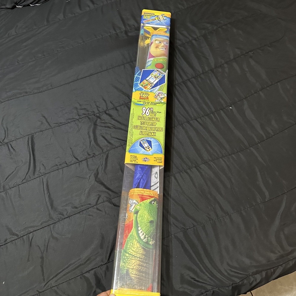 RARE-New - 3D 38" Toy Story Wingbox Nylon Deluxe Kite Collectible w/ Wind‎ Gauge